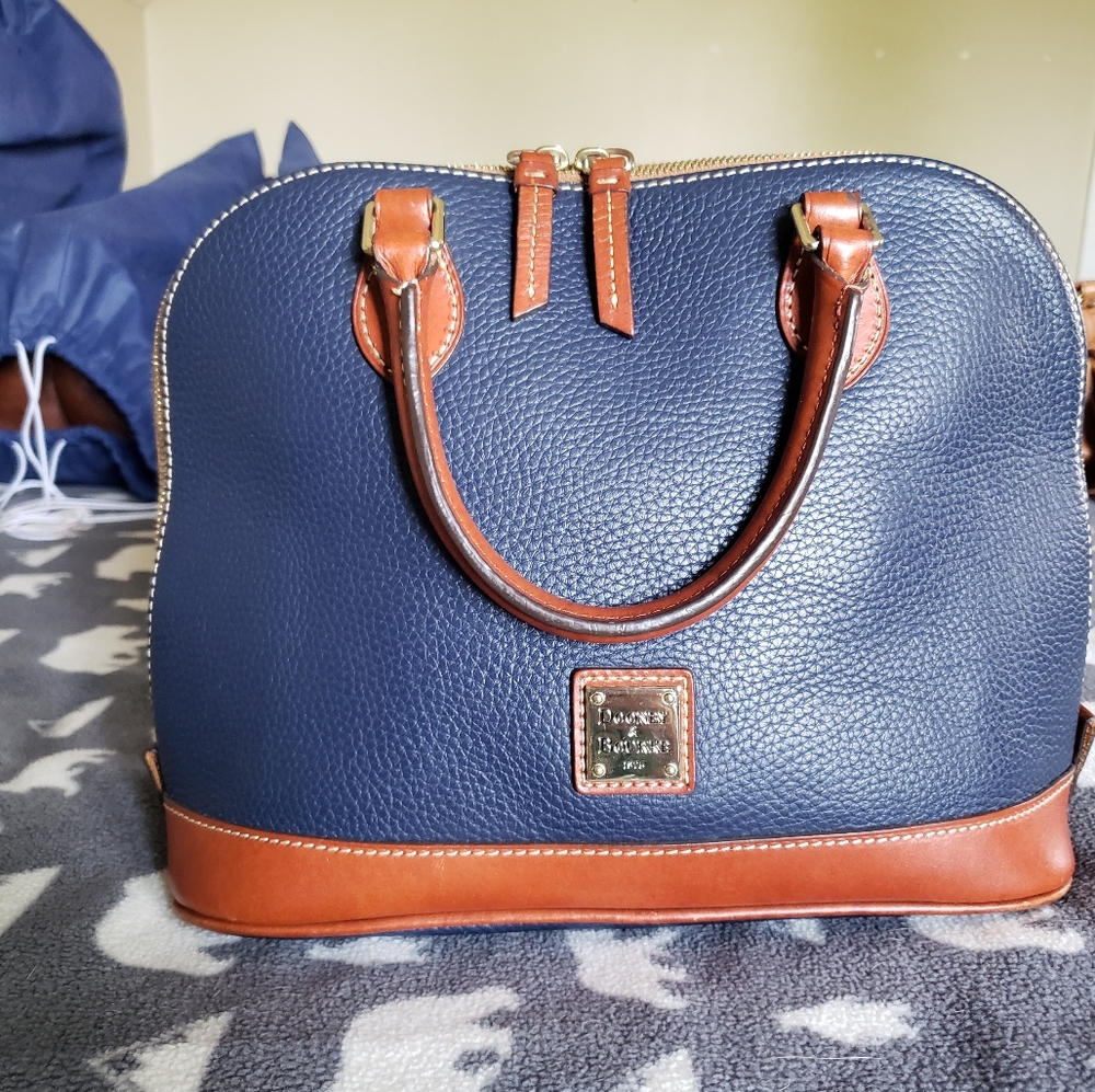 Dooney Zip Zip in Navy